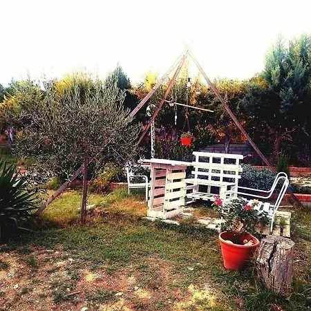 L'orto Di Pentima Alloggio per agriturismo *
